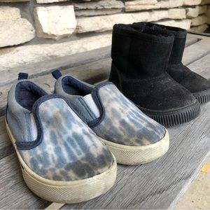 Two for one deals.  Toddler shoes size 5 used but in good condition.